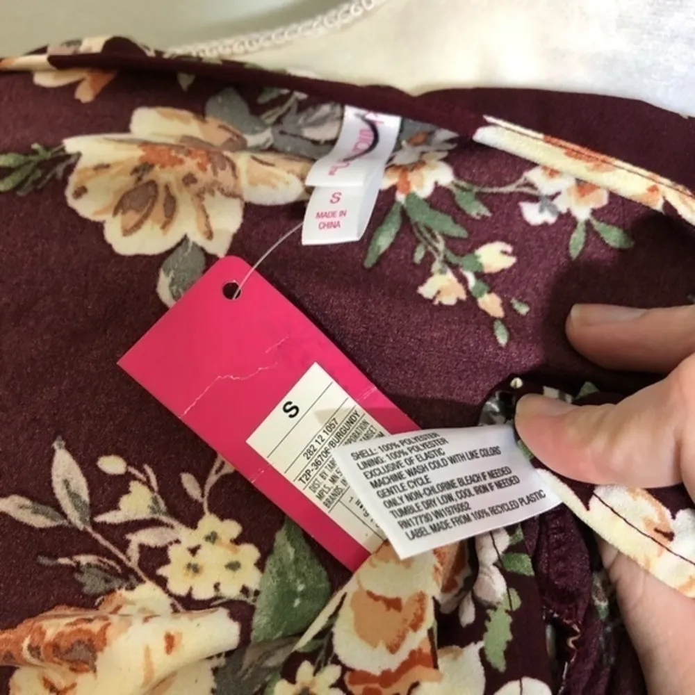 NWOT Burgundy Wine Maroon White Cream Floral Flutter Short Sleeve Mini Dress New - Image 11