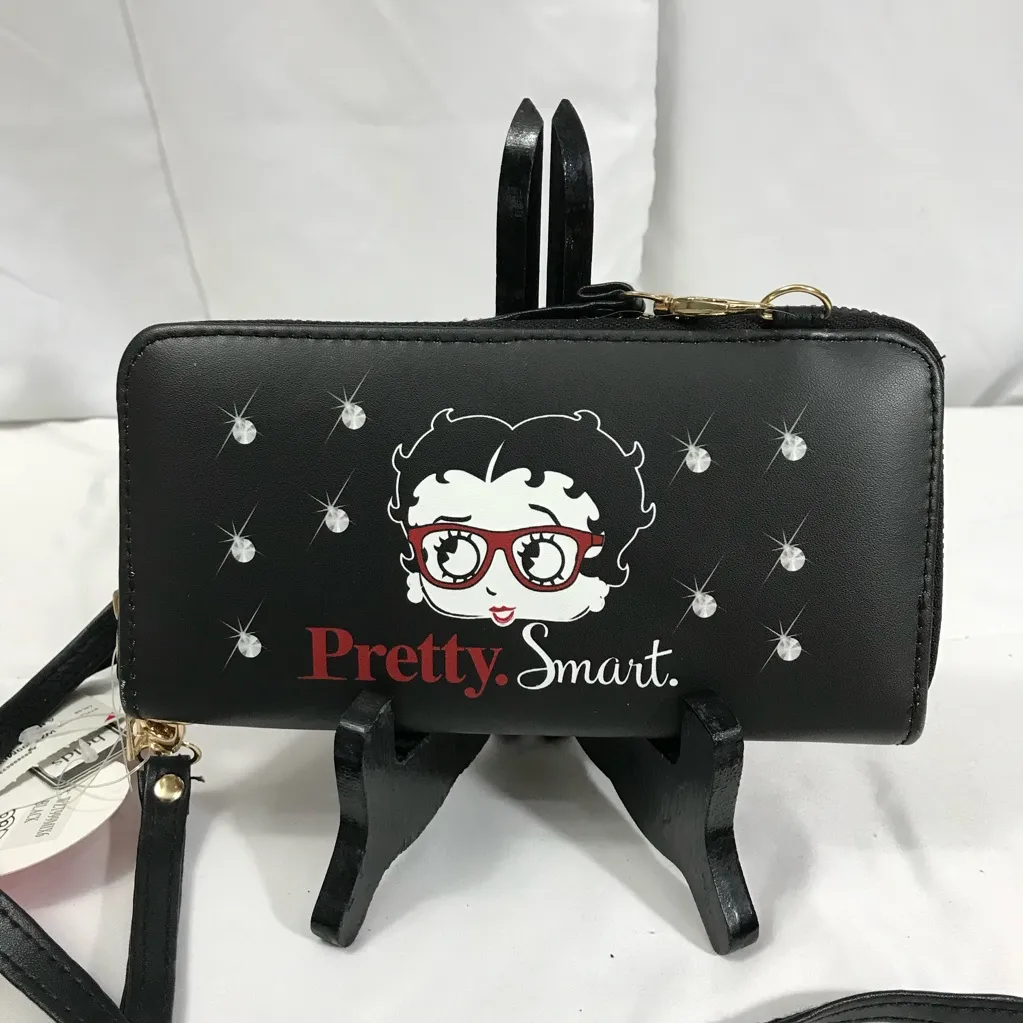 Betty Boop Black and Red Women's Wallet Wristlet Crossbody NWT - Image 2
