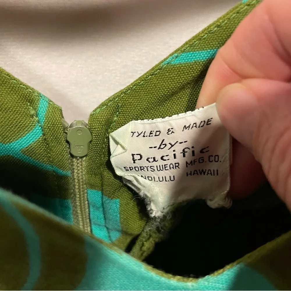 Vintage 60’s olive floral flutter v - Image 11