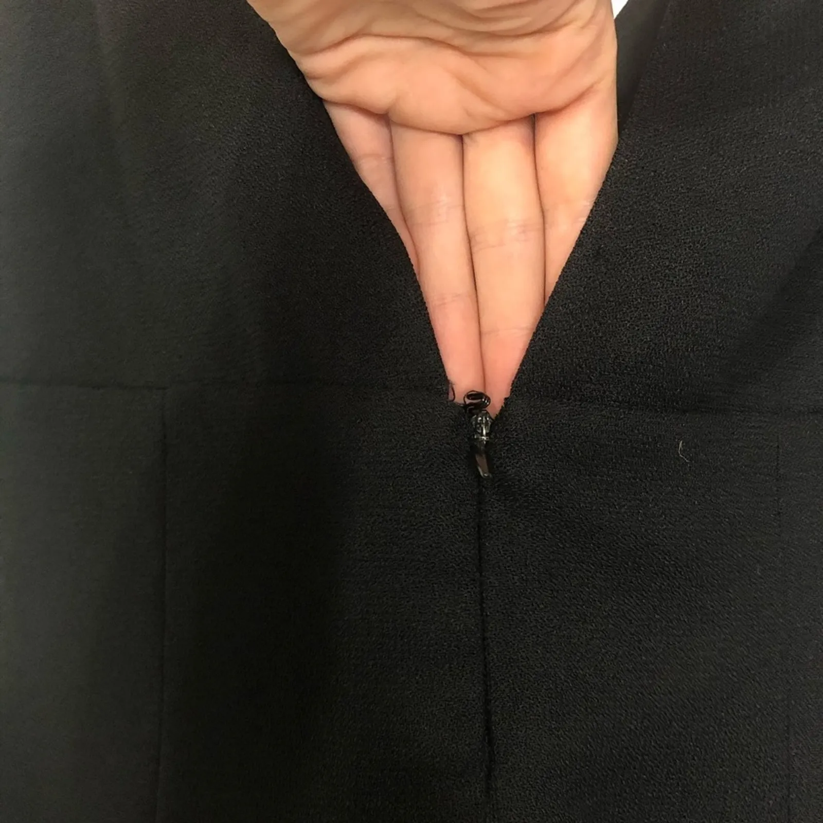 Vintage Little Black Dress Deep V Neck Leslie Fay Womens 8 Sleeveless Cocktail - Image 9