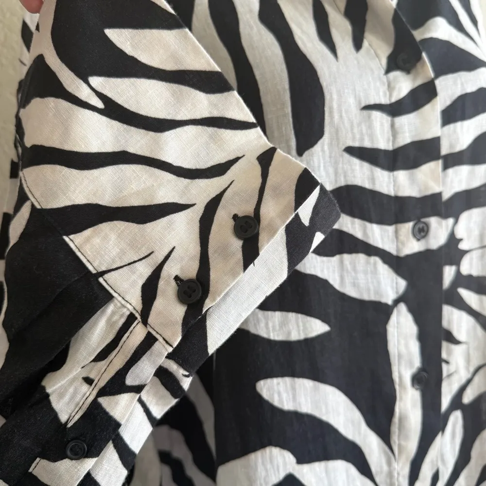 H&M Monochrome Linen Shirt Animal Print Button Down Blouse XL Modern Resort Chic - Image 4