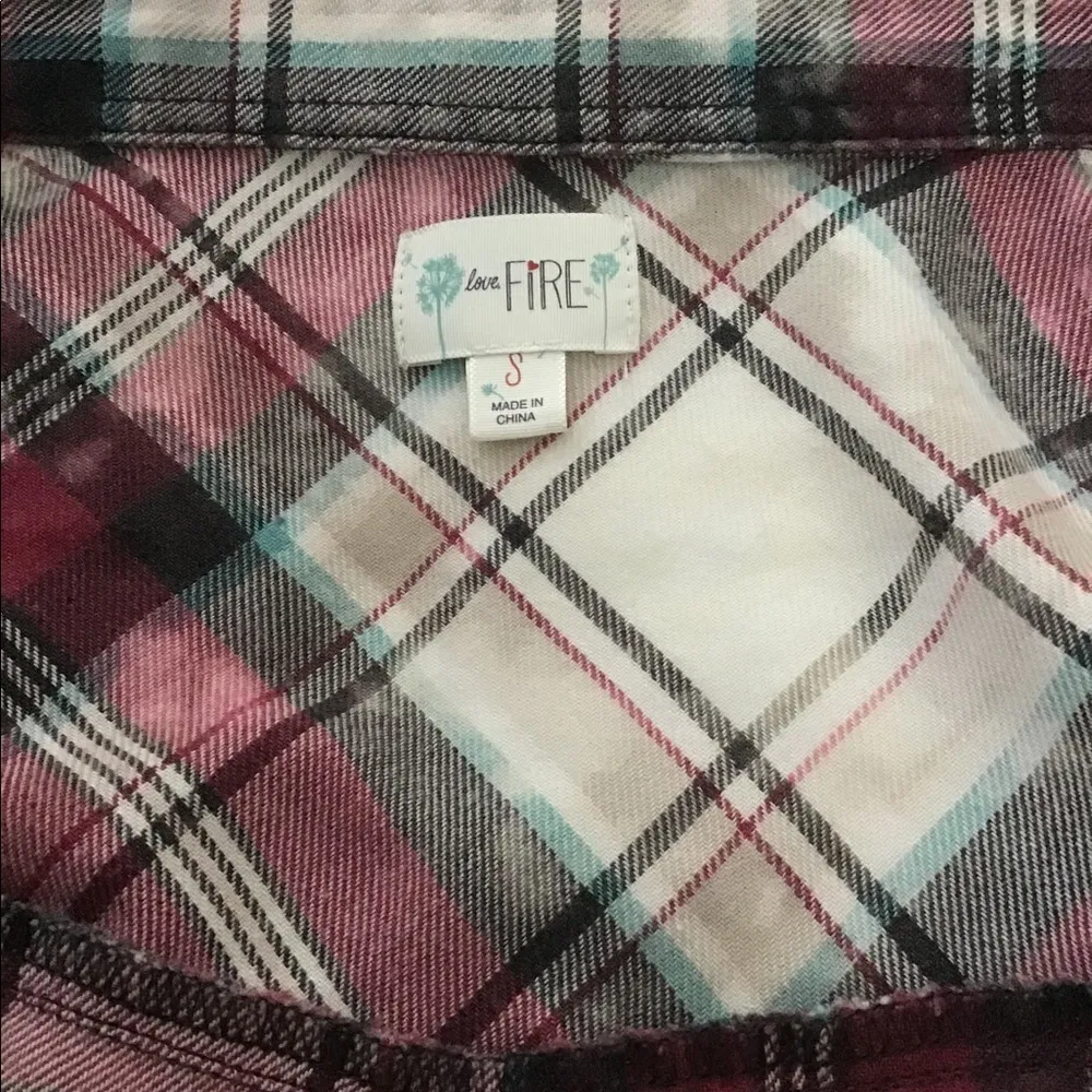 Love, Fire cropped a western Shirt - Image 10