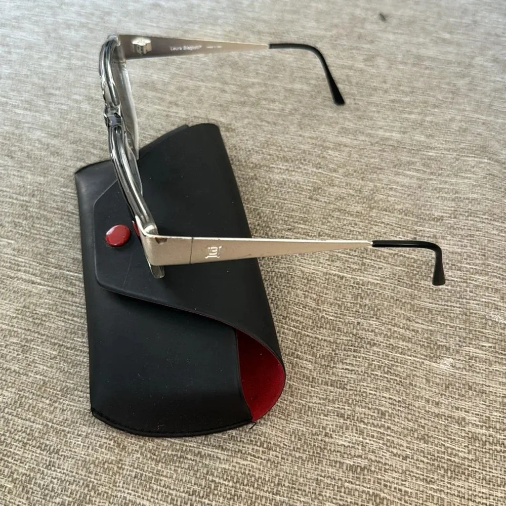 Vintage Laura Biagiotti Italy 80’s Black Silver Sunglasses pristine with case - Image 9