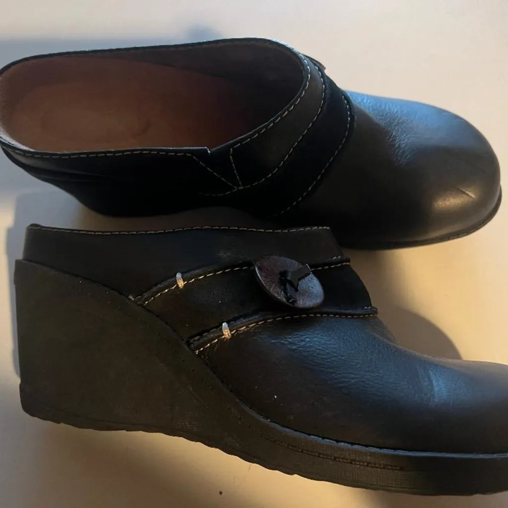 EASY SPIRIT WOMEN'S SHOES LOAFERS CLOGS & MULES SIZE 8.5 MEDIUM , NEVER USED - Image 1