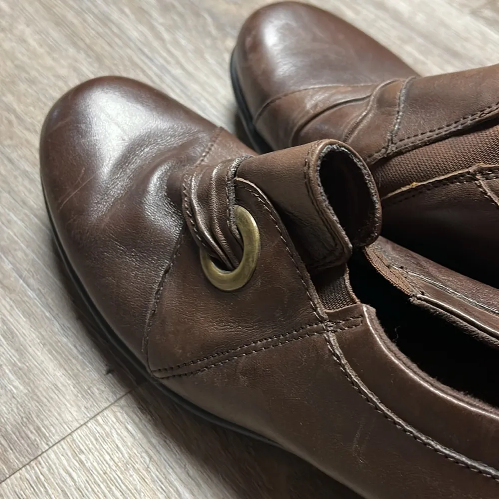 Clarks Bendables Brown Leather Comfort Heels Size 8.5 Medium - Image 4