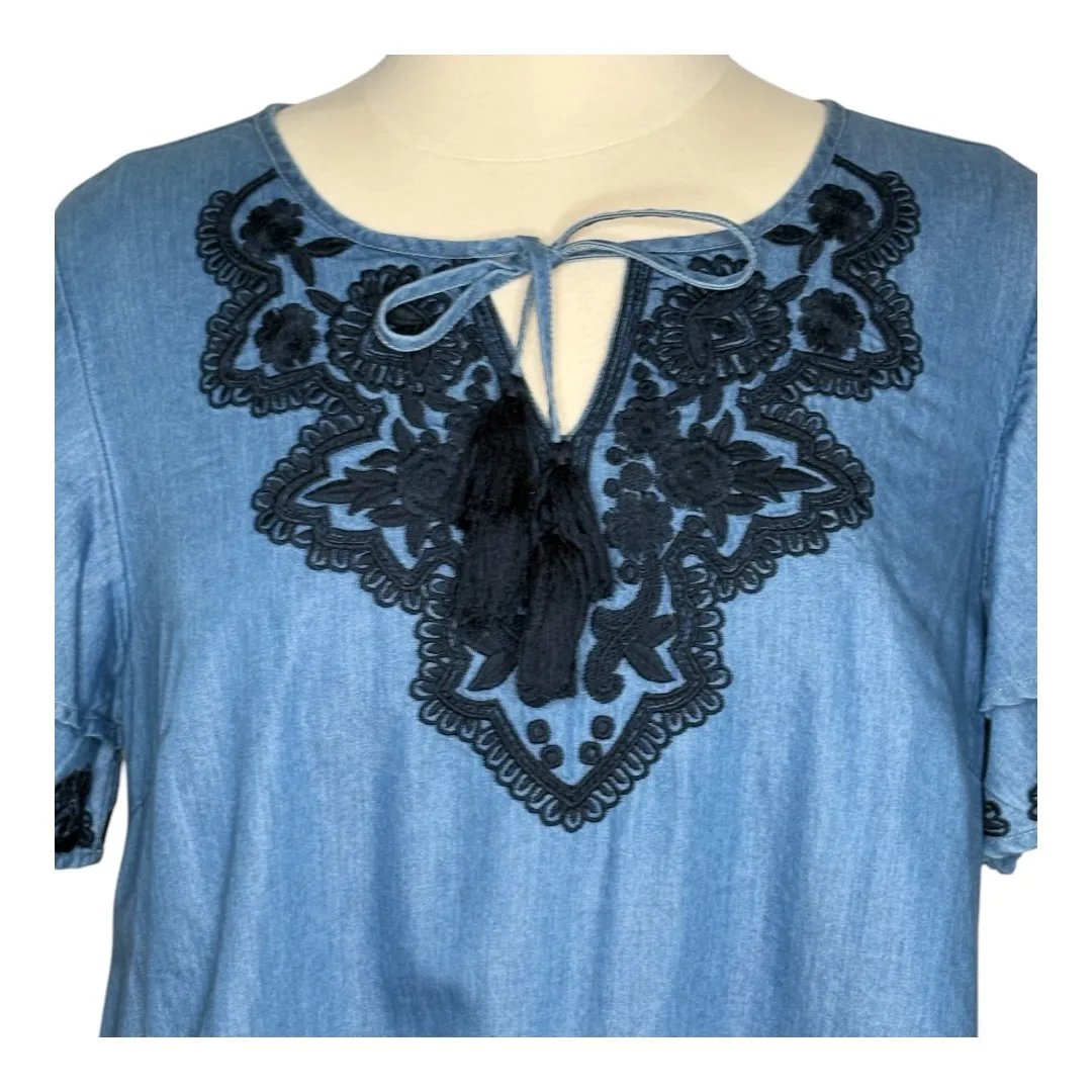 Crown & Ivy Embroidered Floral Tassel Top Tiered Sleeve Blue‎ Women Size Medium - Image 3