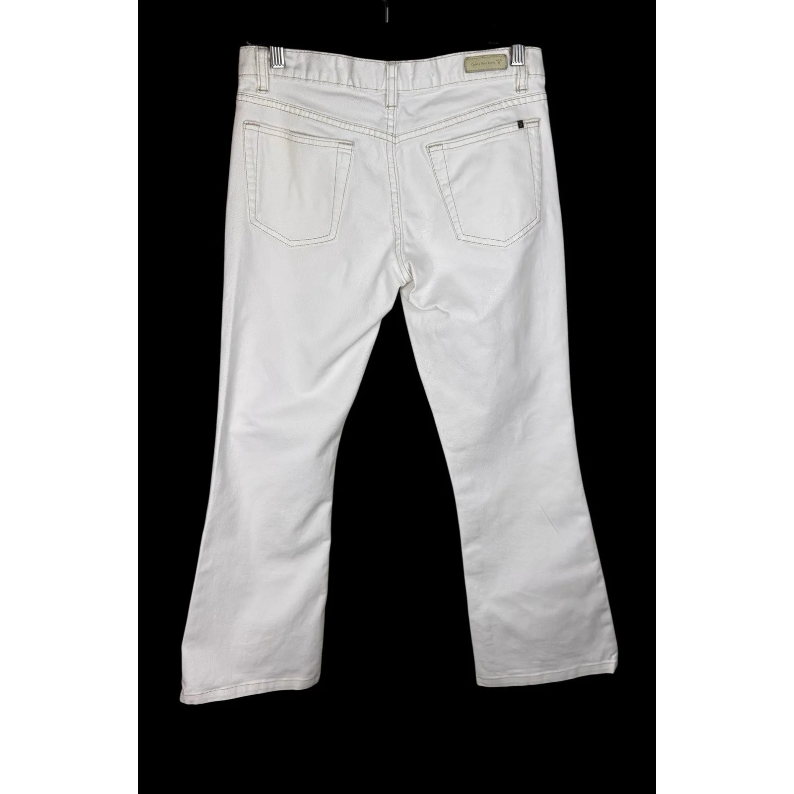 Calvin Klein Women's Sz 2 White Denim Jeans Low Rise Flare 30x27‎ Short - Image 2