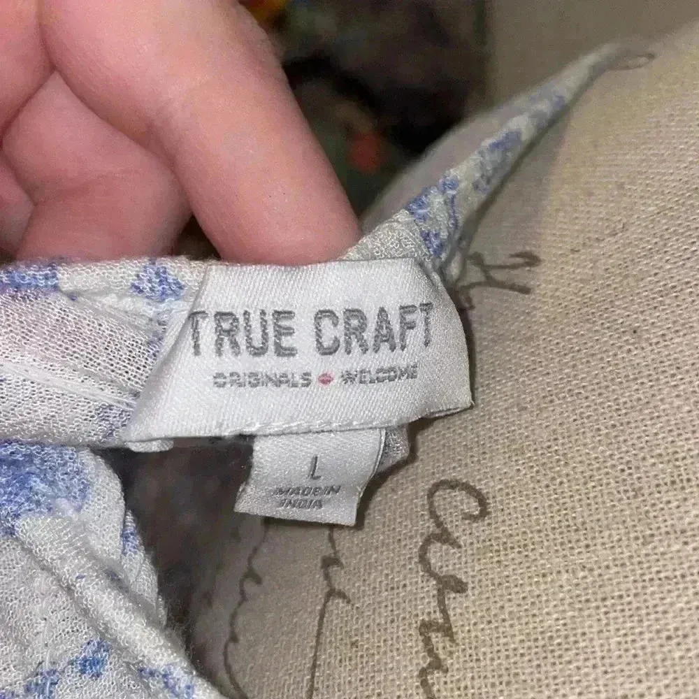 Women’s True Craft Long Sleeve Crop Top - Image 3