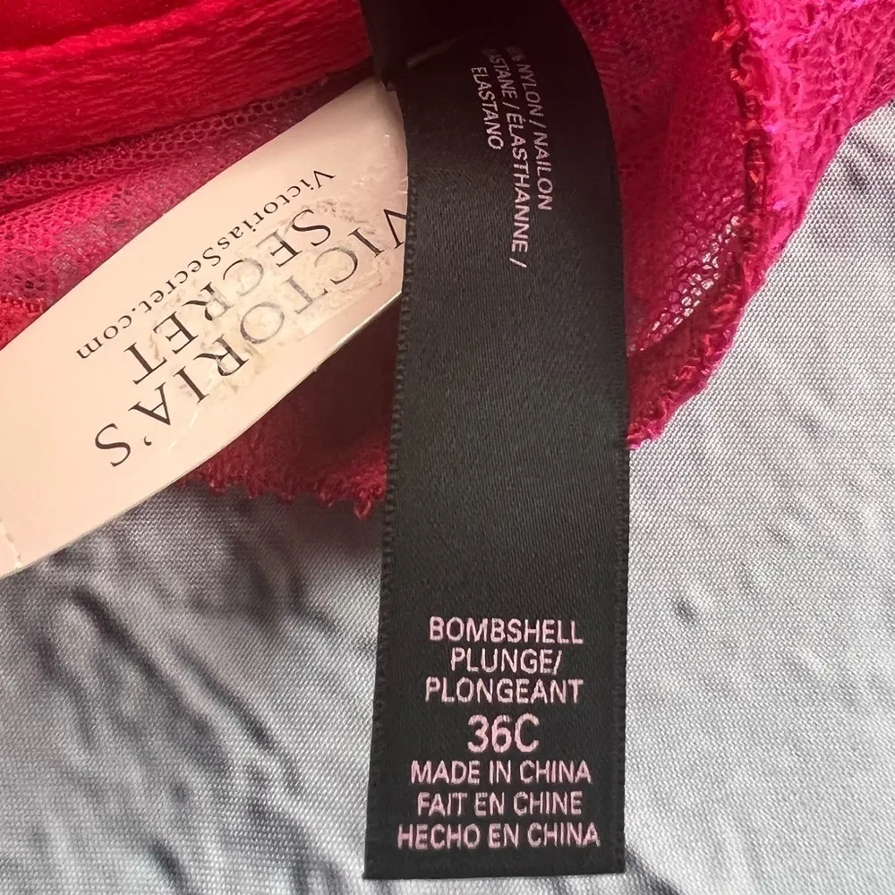 Victoria’s Secret BOMBSHELL
PLUNGE NWT Size 36D - Image 2