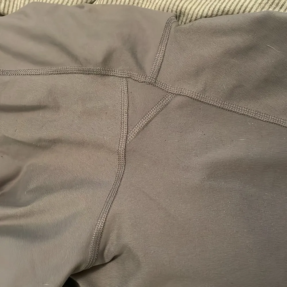 Old Navy  active maternity XXL leggings - Image 4