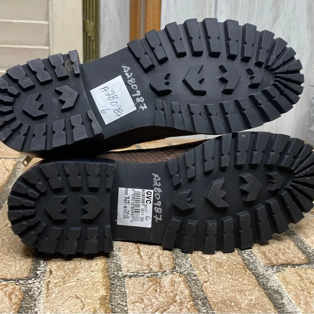 QVC Logo by Lori Goldstein Brandi Suede Snake Print Booties size 6 Brown - Image 9