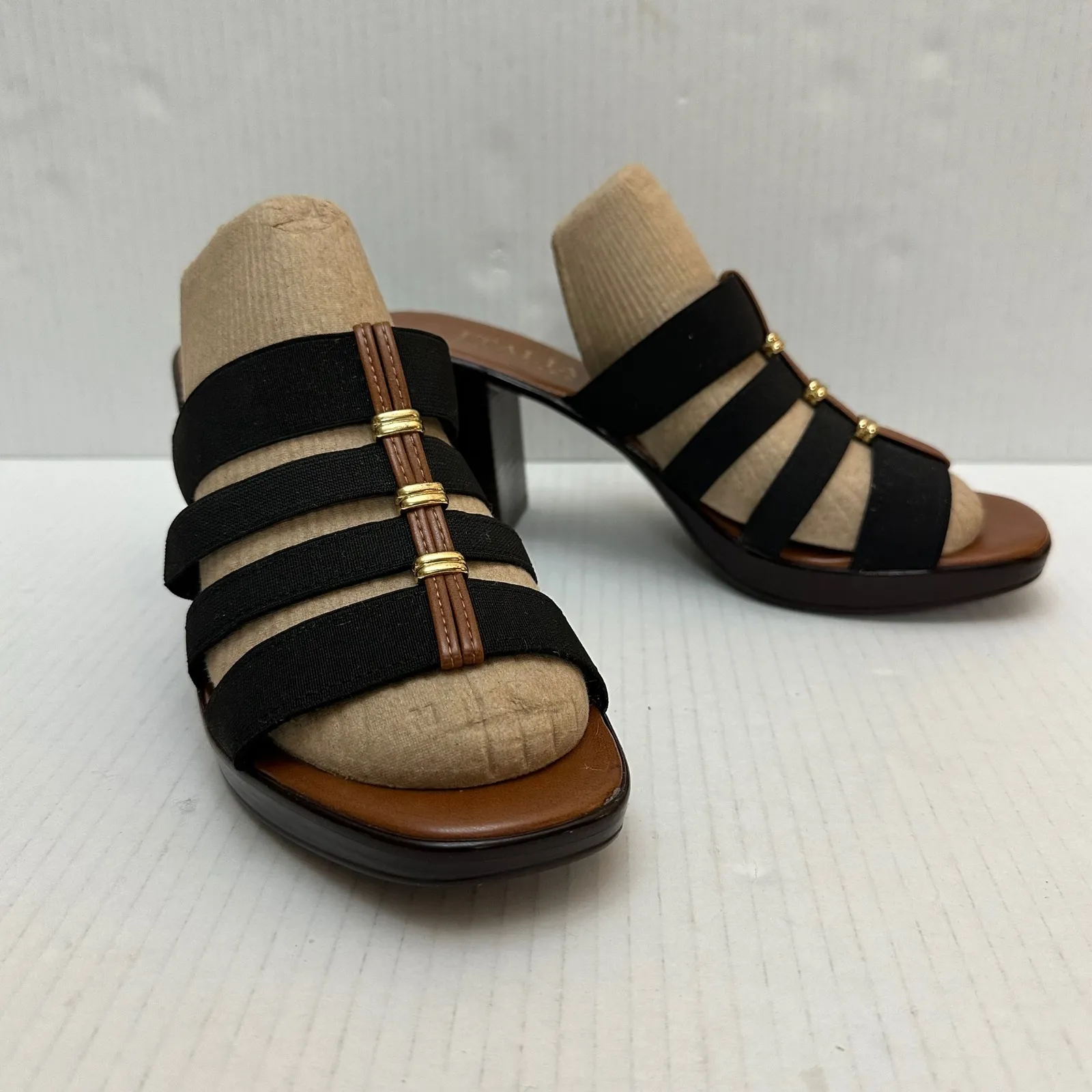 Italian Shoemaker Womens 8 Black Elastic Strappy Block Heel Mules Slides Sandals - Image 2