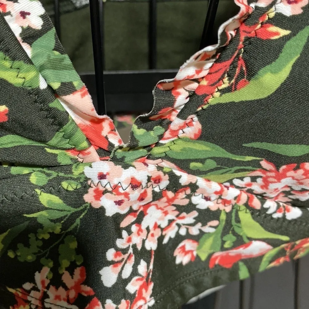 Mossimo Floral Midkini Top​​​ Black Size M - Image 3