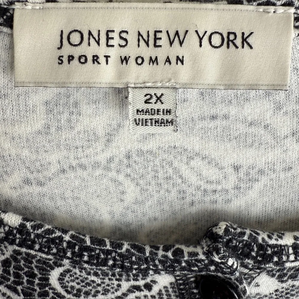 Floral Knit Button Front Blouse Black White Soft Scoop Neckline Modest Office 2X - Image 5