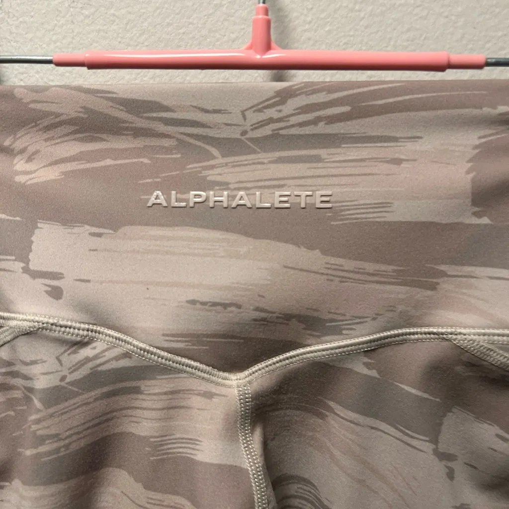 Alphalete Beige Camouflage Activewear Set - Image 4