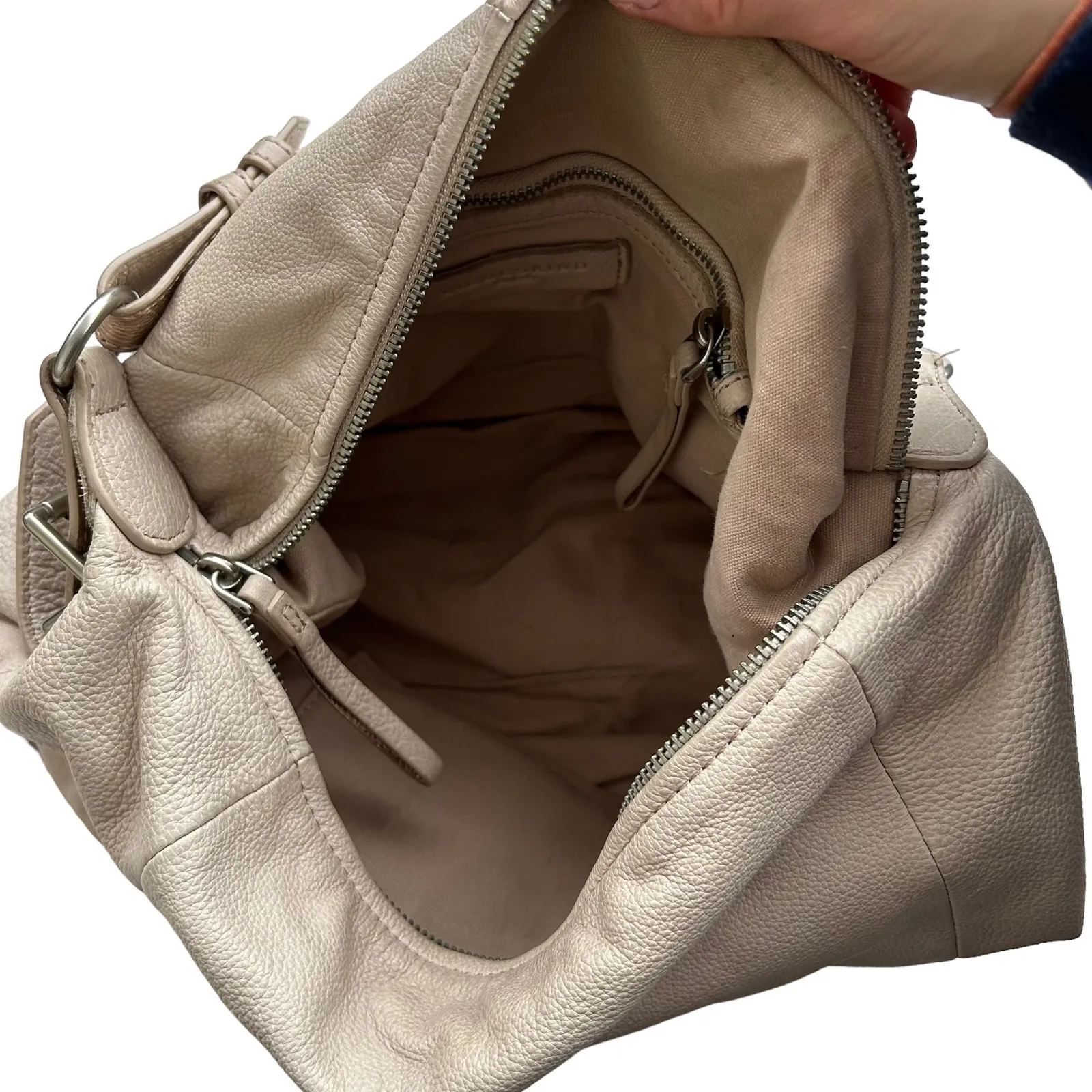 Liebeskind Berlin Cream Leather Hobo Bag - Image 12