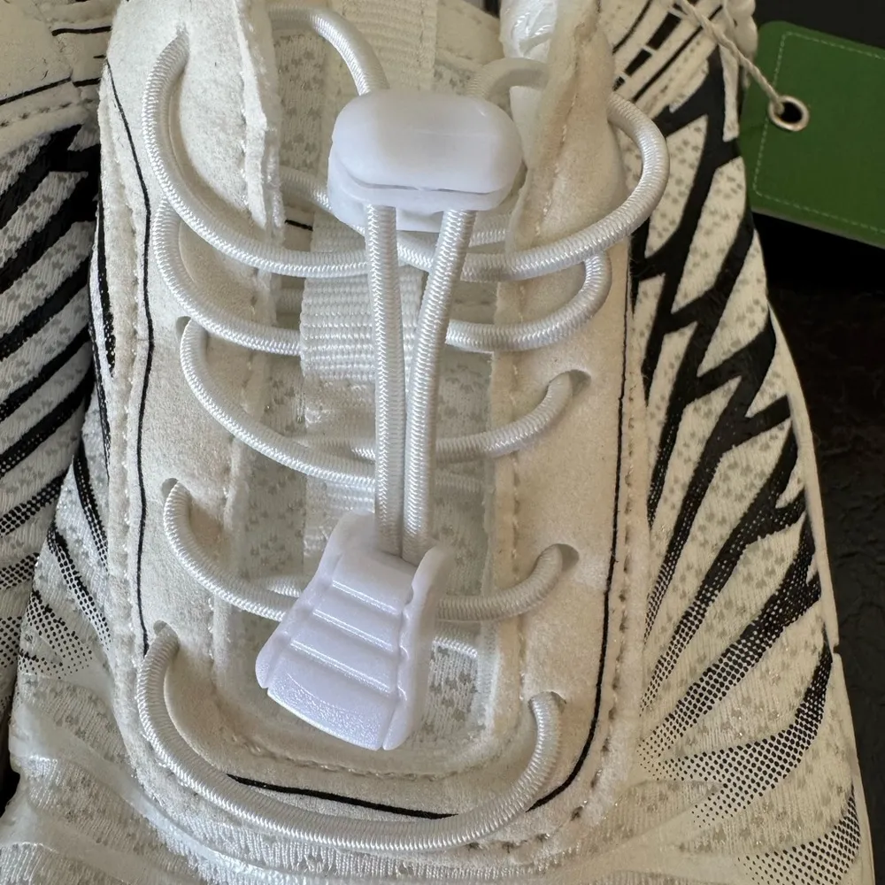 NWT Lorax Pro Barefoot Unisex Shoes by Hike Footwear in White/Black White Size 36 - Image 3