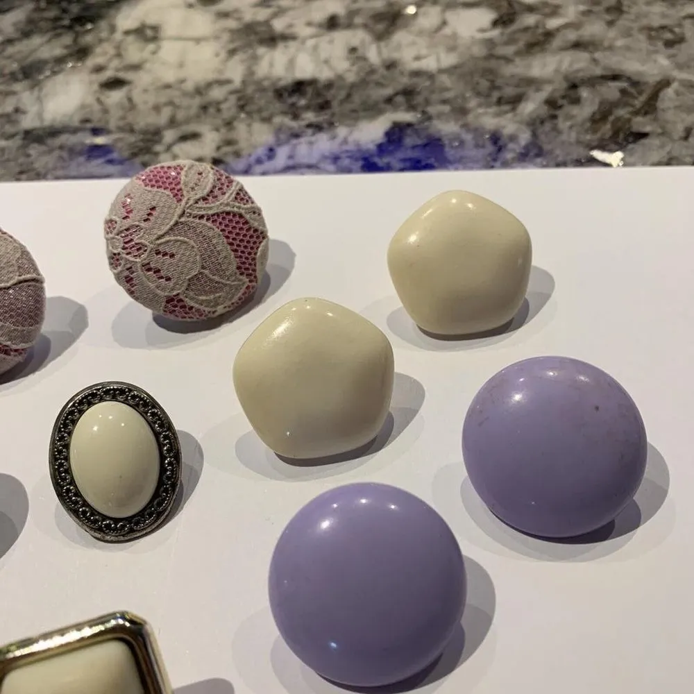 Lot Of 5 Costume Earrings Pierced Variety - Image 8