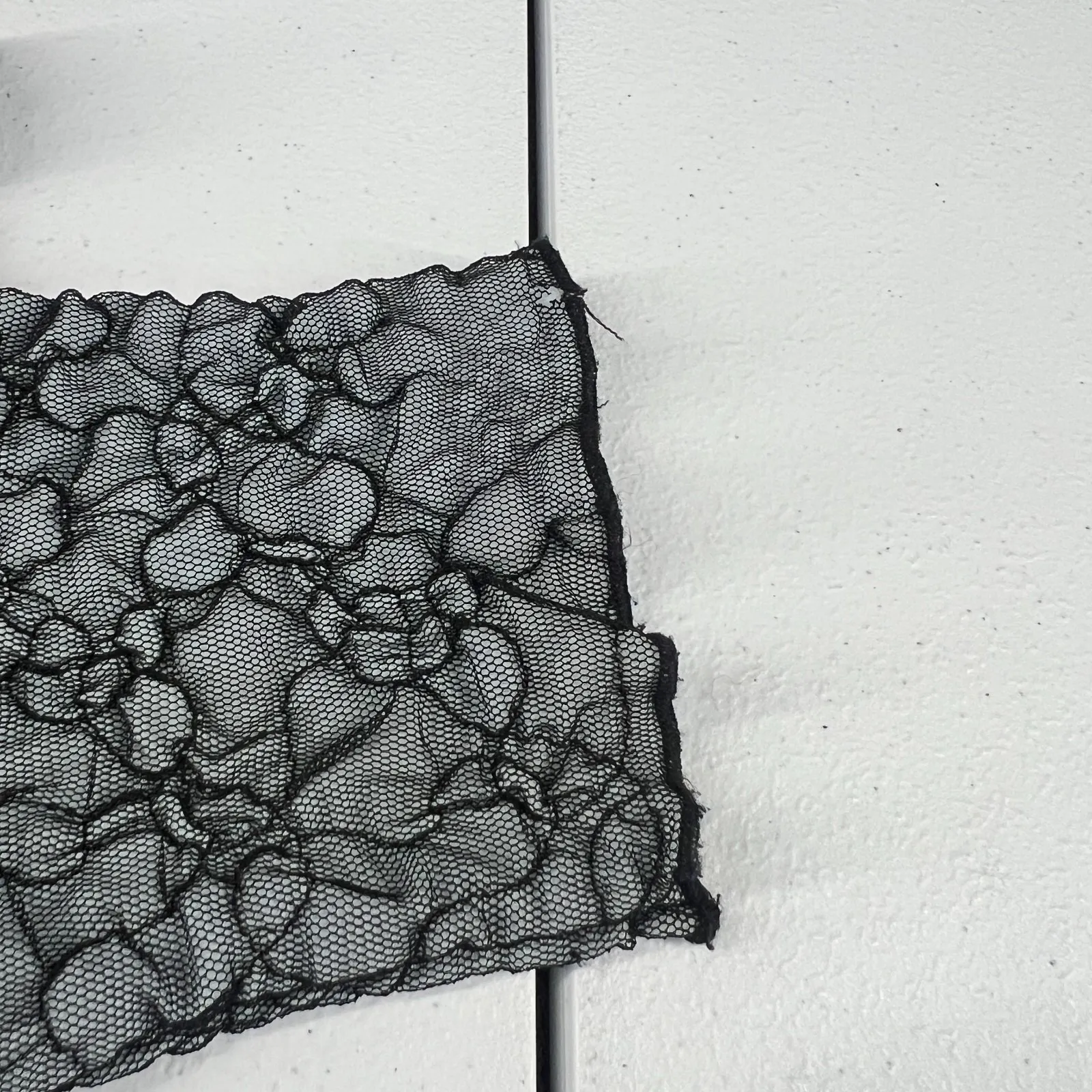 Sno Skins Crop Top Womens Medium Black Lace Sheer Detail Turtle Neck Ski Outdoor Blue - Image 13