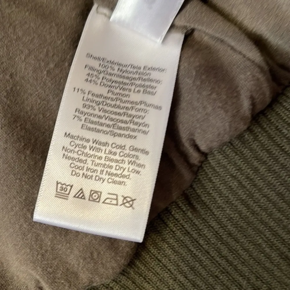 DKNY DOWN QUILTED BOMBER IACKET ARMY GREEN - Image 4