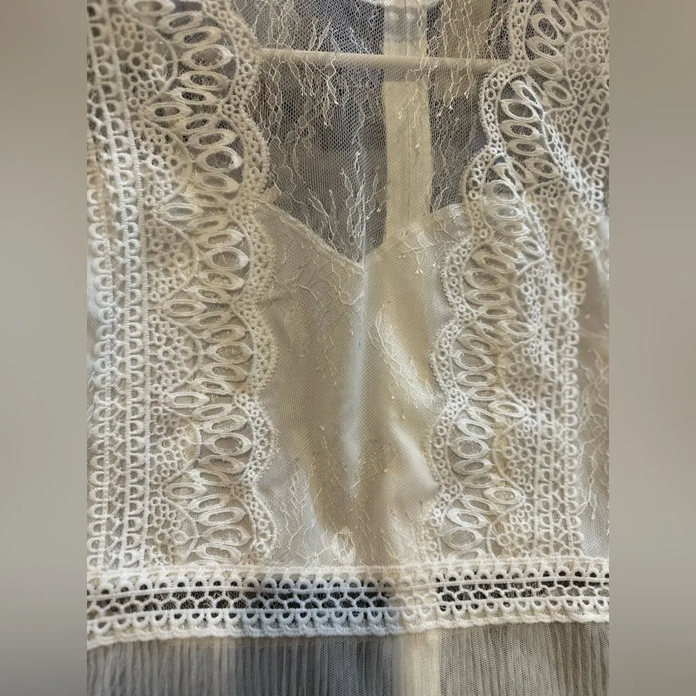 White Lace Blouse with Crochet Detailing - Image 11