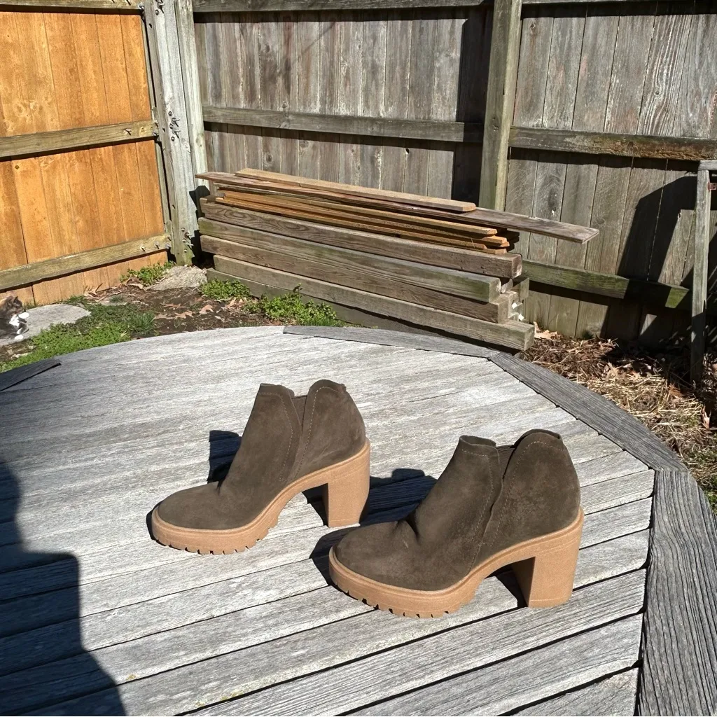 Dolce Vita Cashe H20 Womens Suede Lugged Sole Block Heels Size 7.5 in olive‎ Tan - Image 5