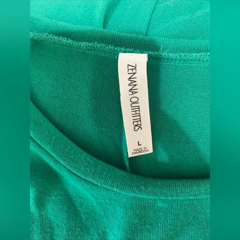 Zenana Outfitters Batwing Long Sleeve Oversized Green Sweater Large - Image 4