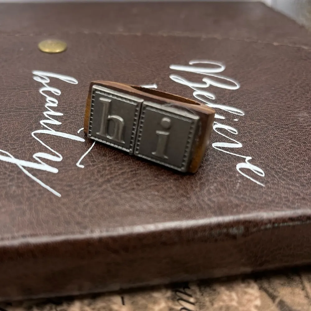 Vintage Wood & Metal “hi” Statement Ring Size 6.5 Boho Indie Unique Brown - Image 3