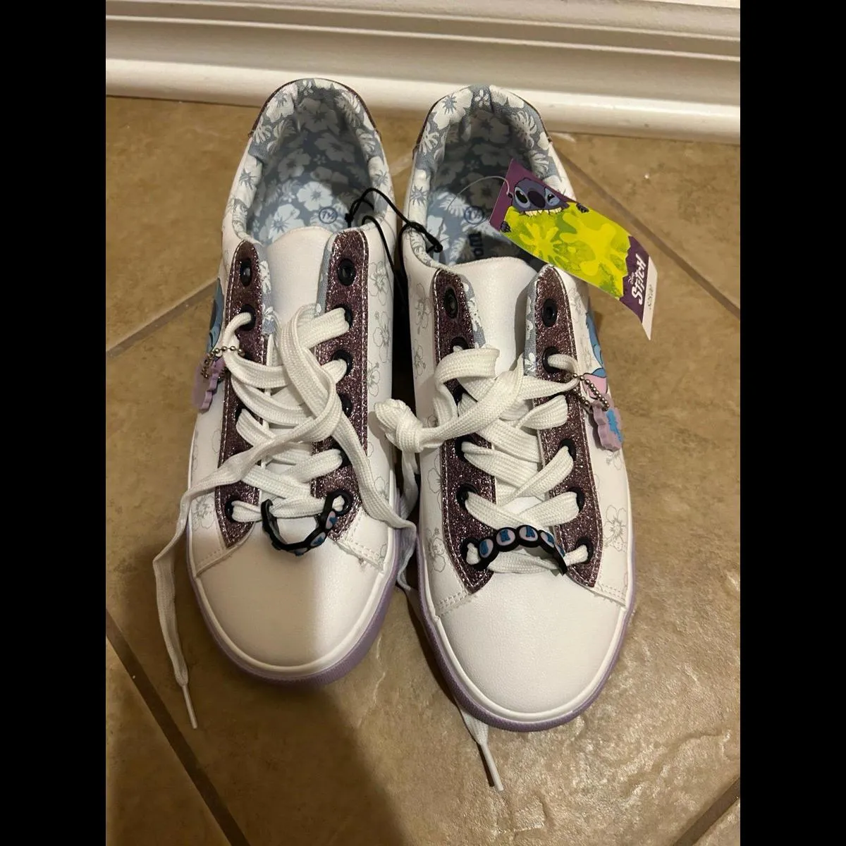 Sneakers shoes Disney Stitch Women's Low Top Lace Up Sneaker size 8.5 Purple - Image 3