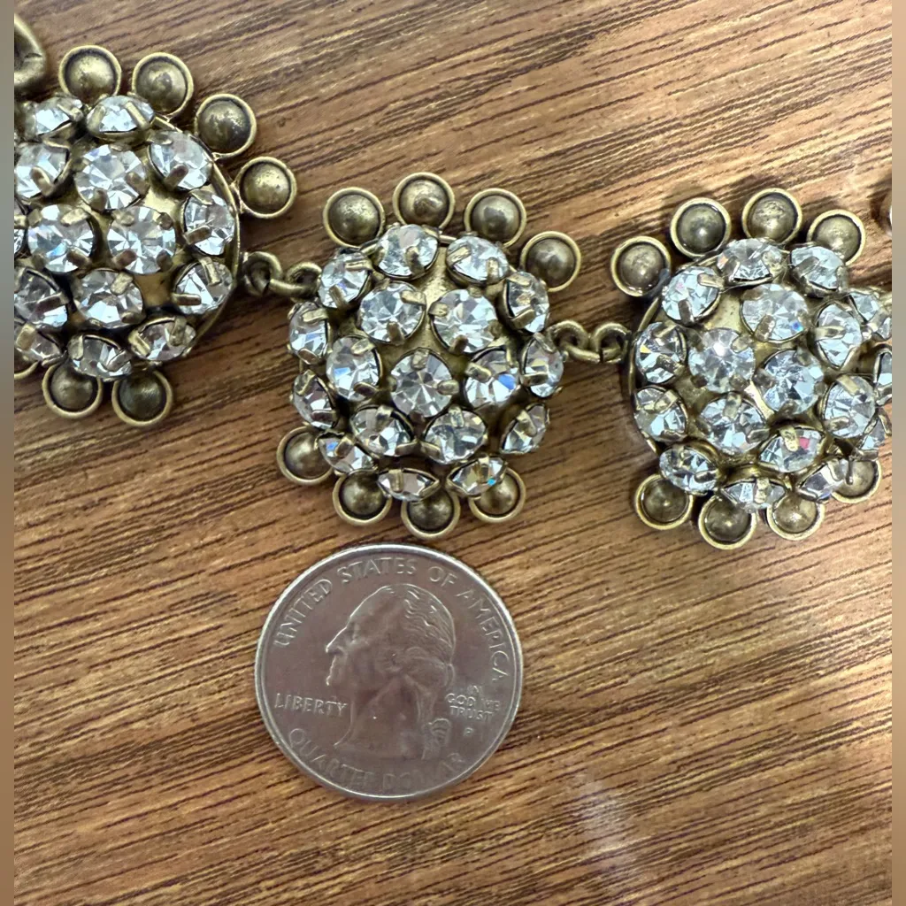 J.Crew Vtg Hammered Gold Link w Round Crystal  Medallions Statement Necklace - Image 4