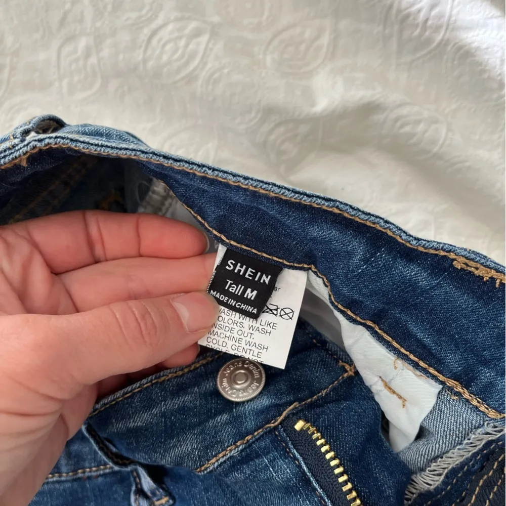 SHEIN tall M Jean shorts - Image 4