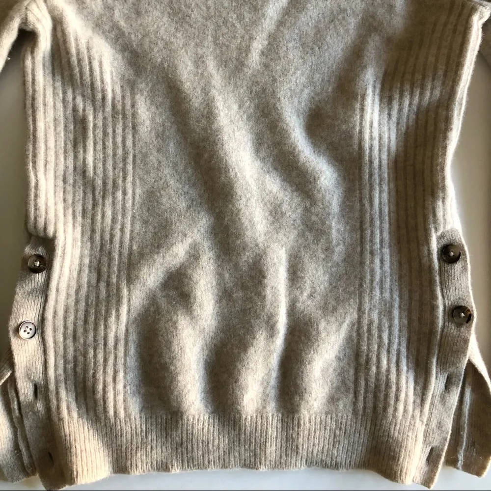 Madewell Pinewood Pullover Merino Wool Side Button Sweater. Size XS - Image 6