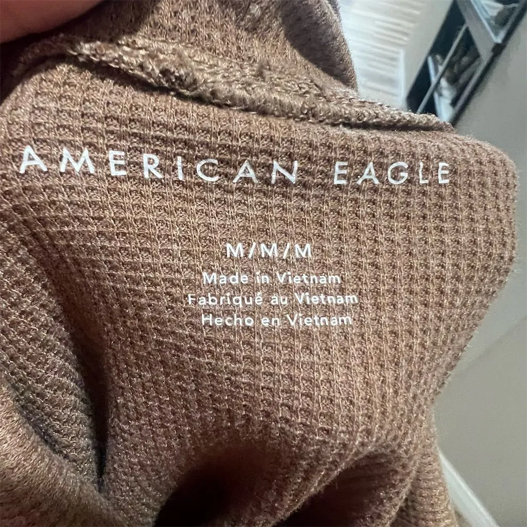 American Eagle Women's Cropped Turtleneck Sweater Brown Size M - Image 9