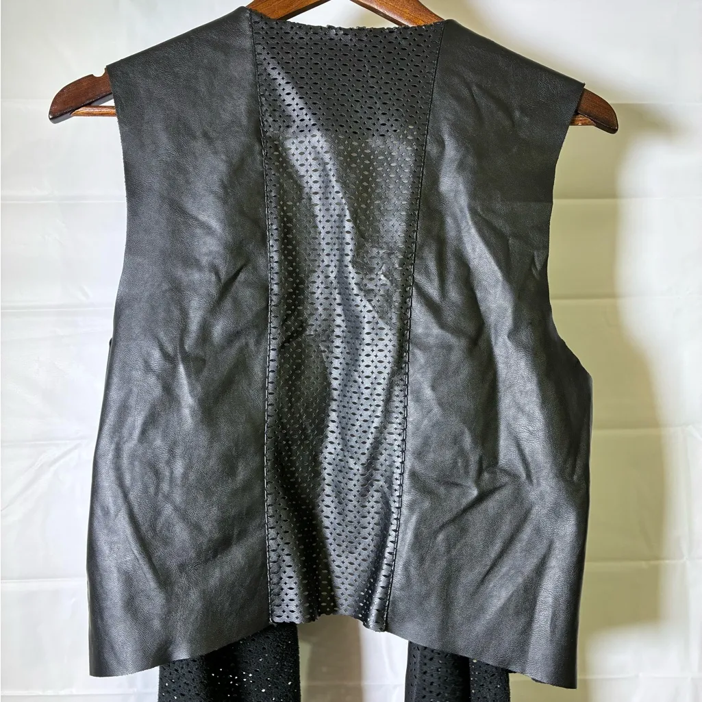 BKE Boutique Black Sleeveless Faux Leather Vest - Image 2