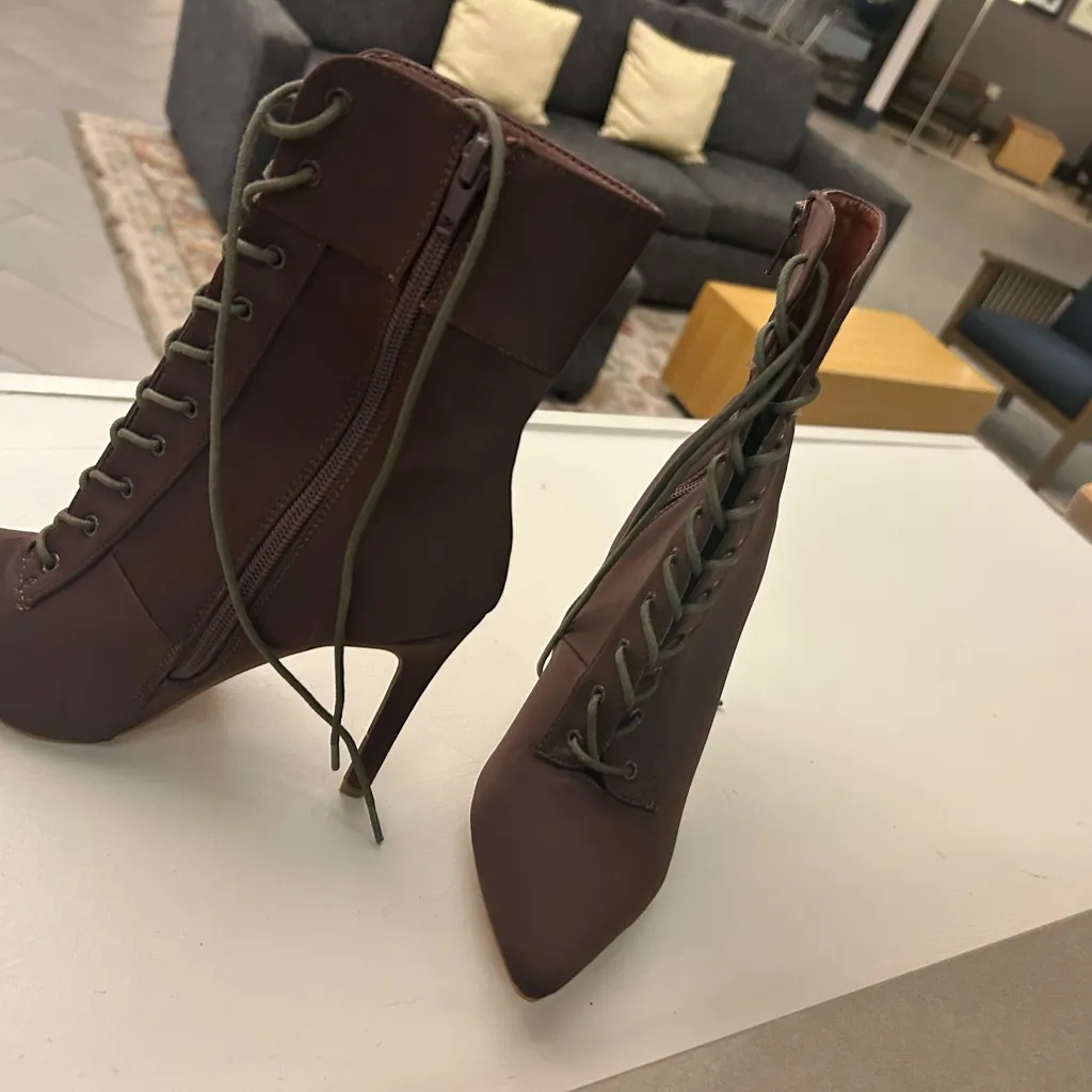 Boots Elegant Brown Lace - Image 8