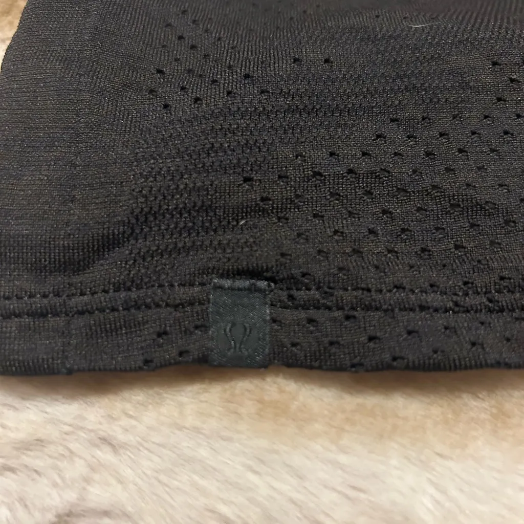 Lululemon Breeze By Muscle Tank - Image 3