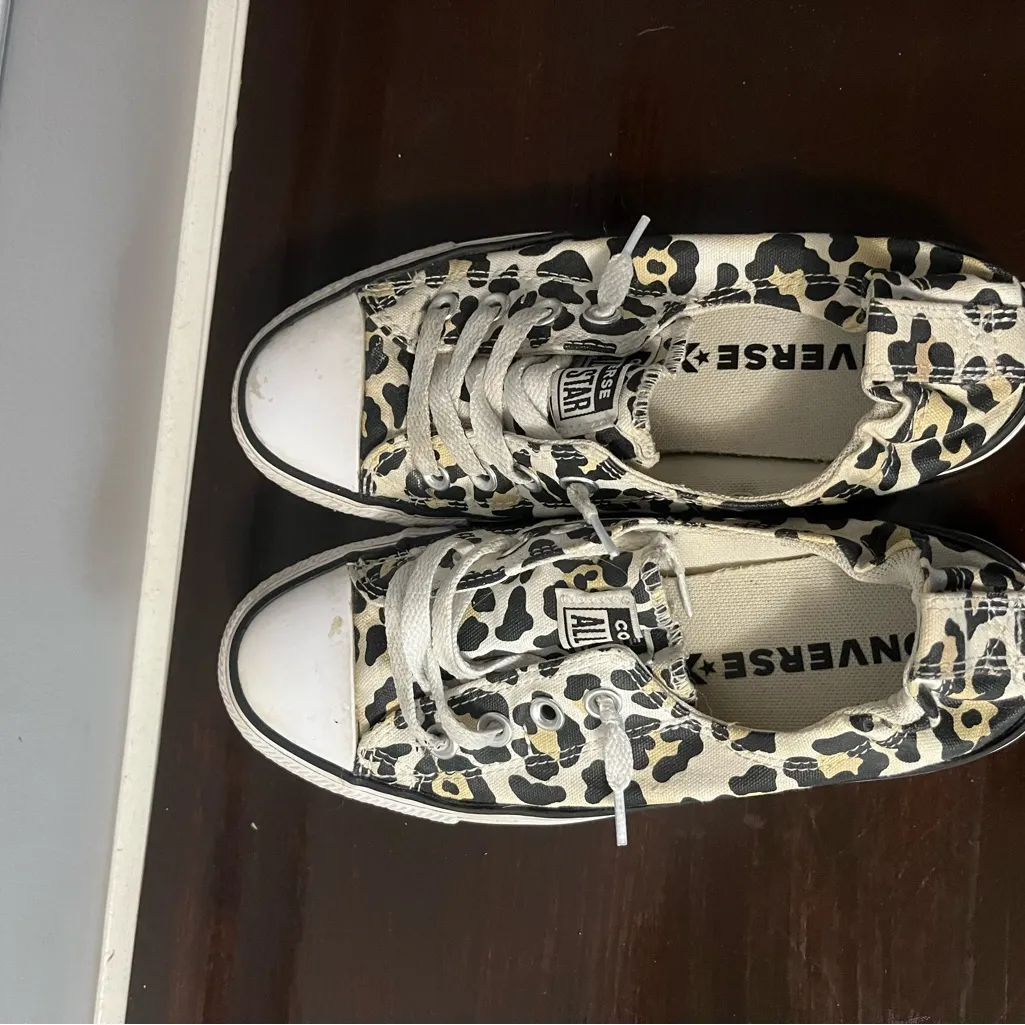 Converse Black and White Sneakers - Image 8