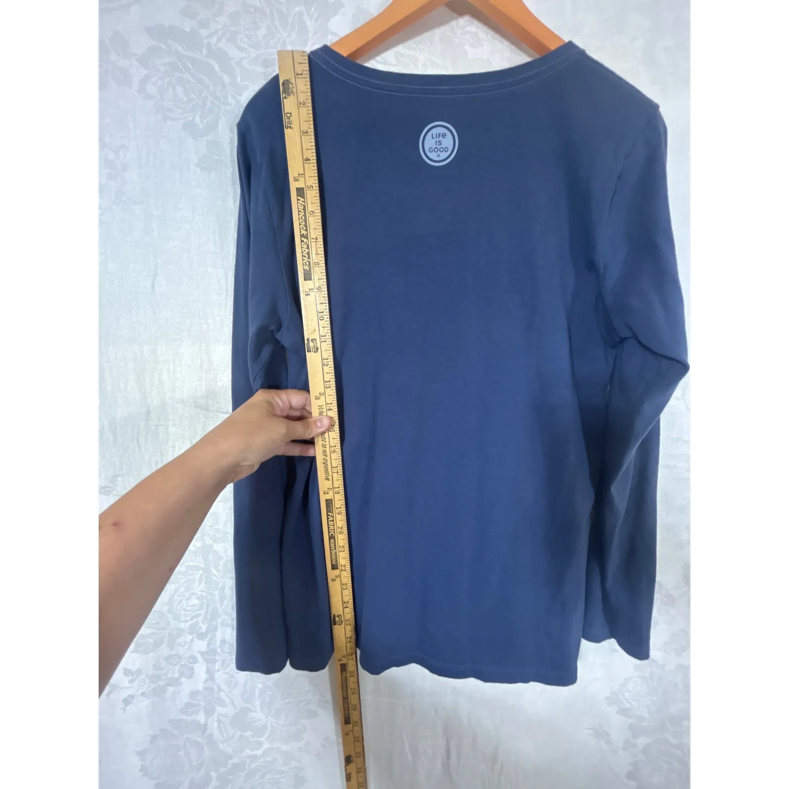 Life is Good T Shirt M Crusher Tee Believe There is Be The Christmas Tree - Image 8