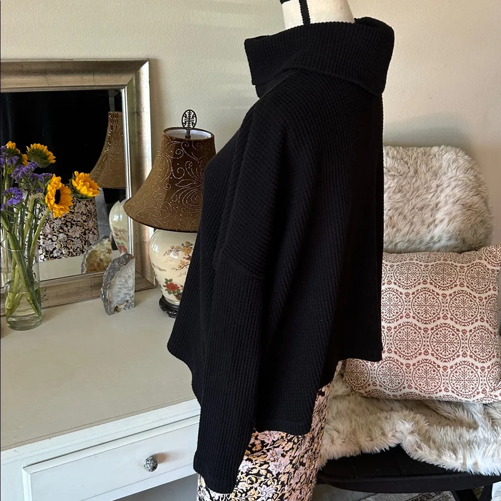 Old navy black cotton funnel turtleneck oversized boxy waffle knit top M - Image 5
