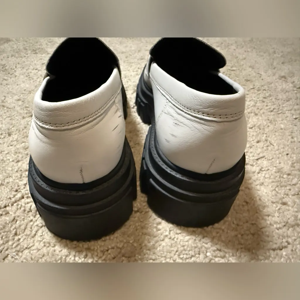 Women’s Marc Fisher Cream Loafers with chunky Black Soles - Image 3