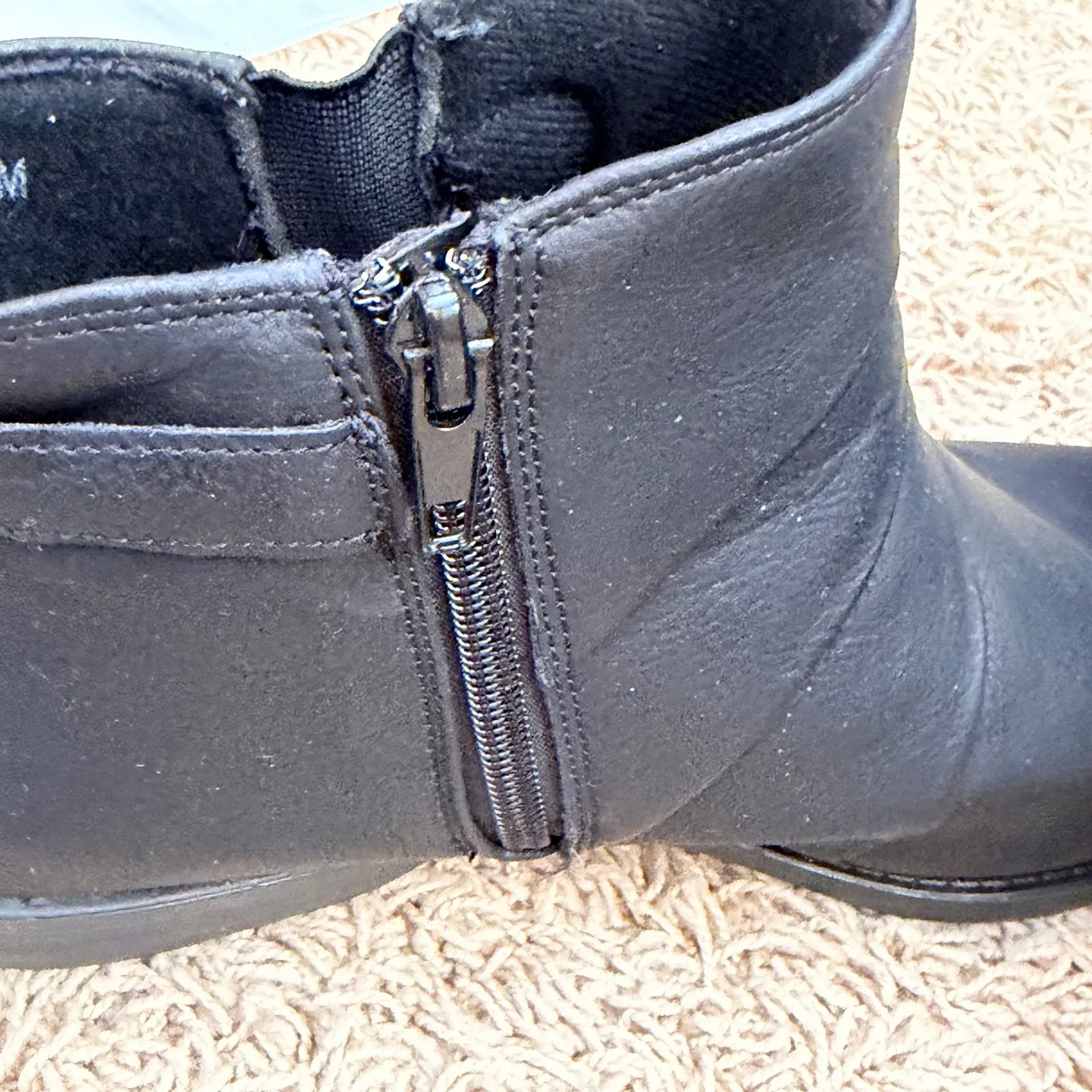 Easy Street Black Ankle Boots with Side Zipper Size 8.5 - Image 6