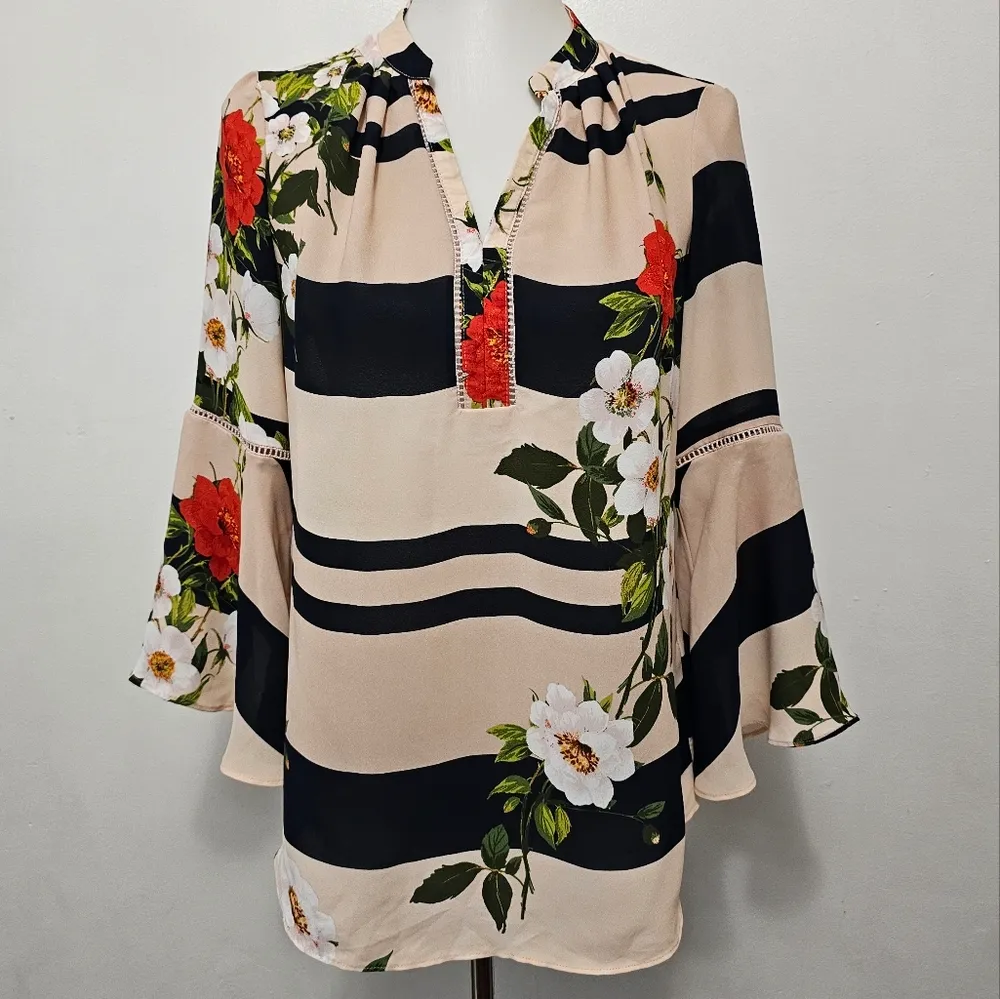 Valerie Stevens Blush & Navy Floral Striped Bell Sleeve Blouse Size Small - Image 2