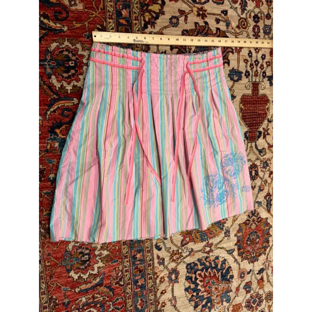 Old Navy Striped Pleated Skirt Size 10 Pink Pastel Y2K Preppy Floral Accent - Image 4
