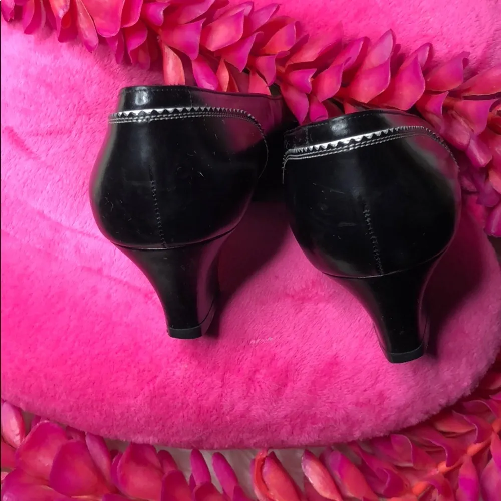 Ferragamo Shoes - Image 4