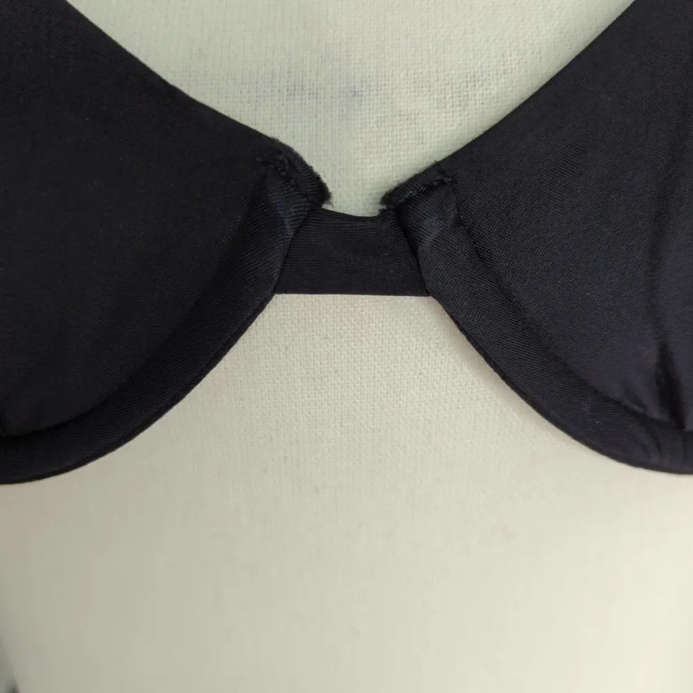 ANDIE  Black Sicily Bikini Top | MEDIUM - Image 4