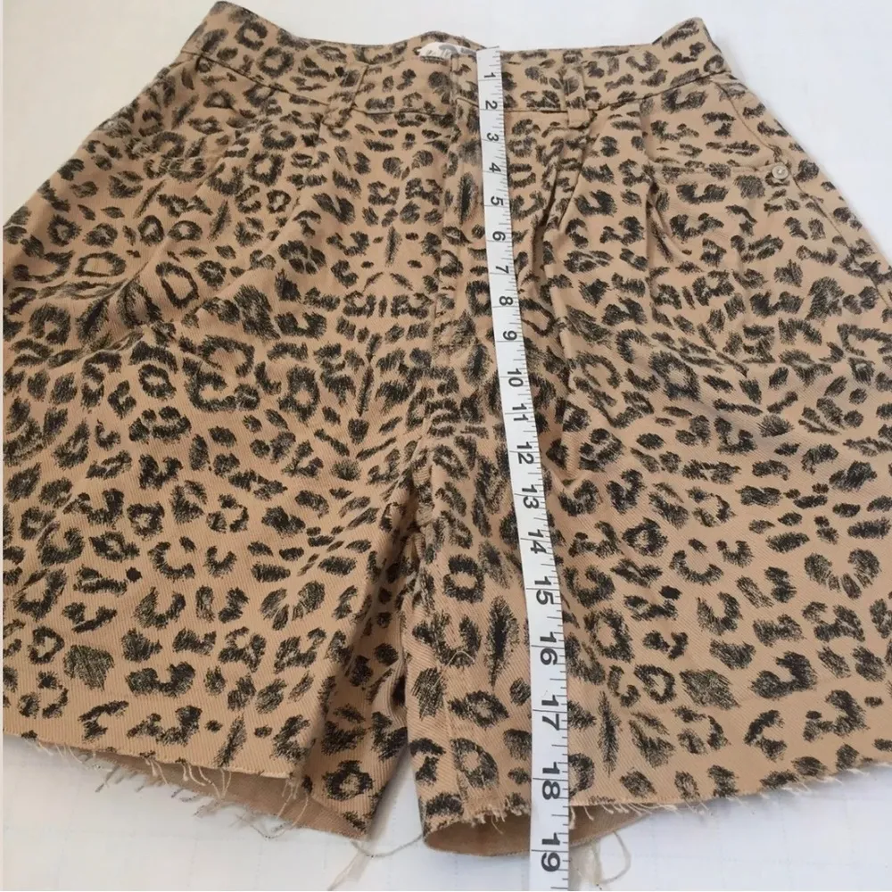 NWT Free People Dogtown High Waist Cheetah Print Shorts 27” Waist MSRP: $80 - Image 4
