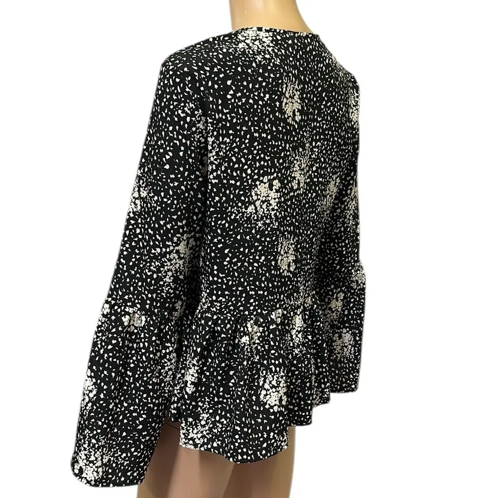 Millibon Flowy Black Cream Print Button Front V Neck Long Sleeve Blouse Medium - Image 4