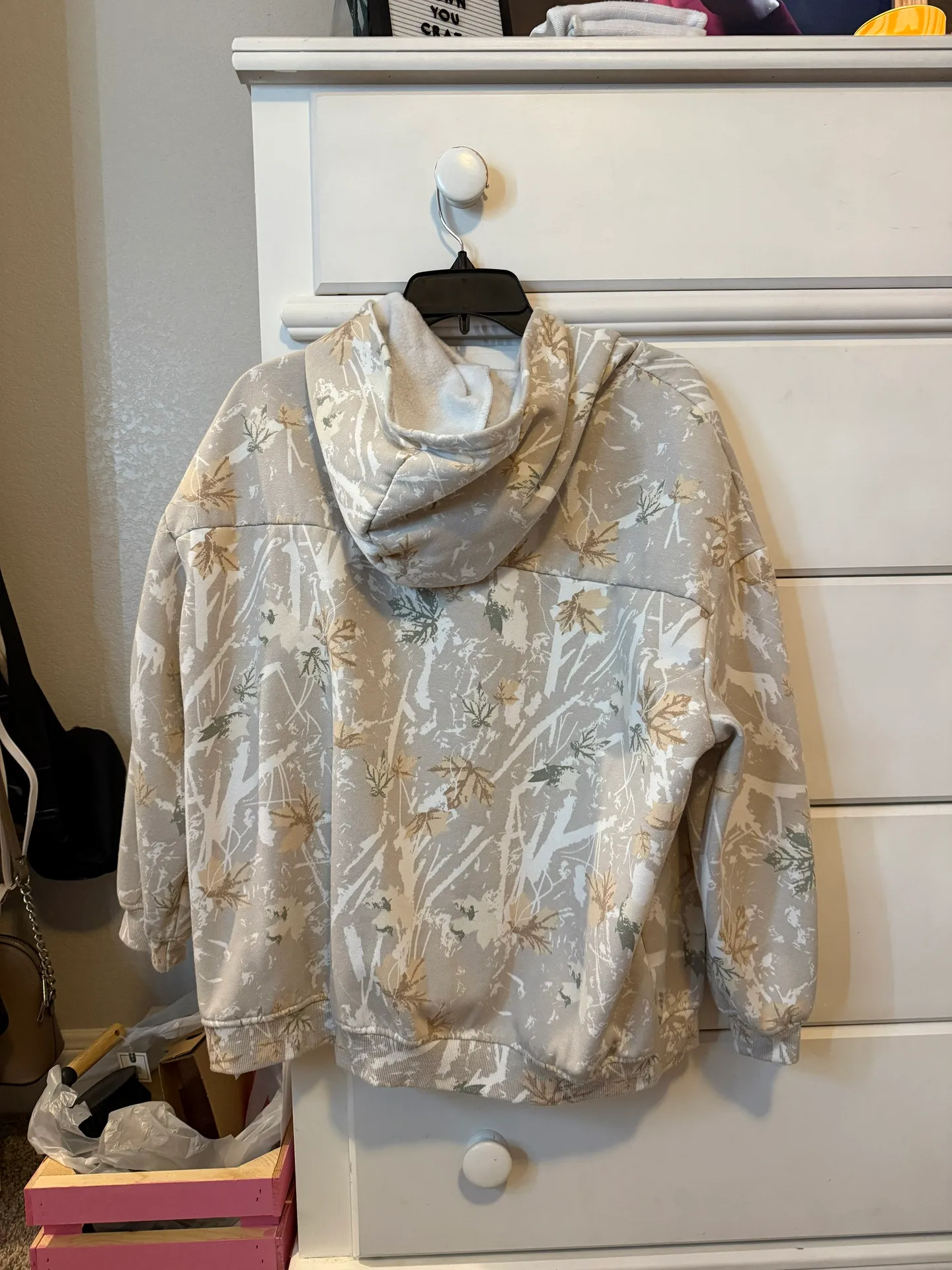 Camo hoodie Size M - Image 3