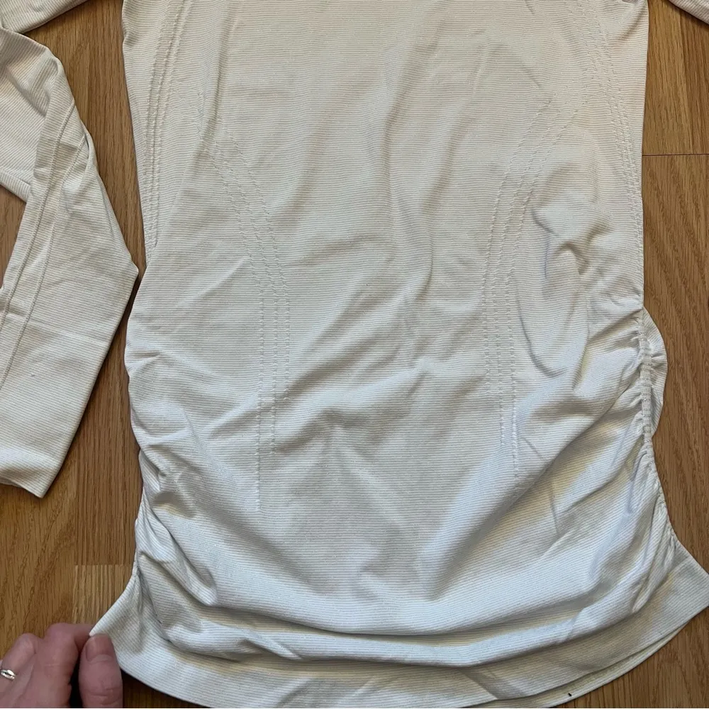 Athleta Top Womens XS White Speedlight Long Sleeve Side Ruched Active Athletic - Image 6