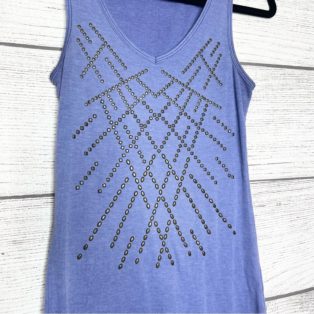 One World Blue Studded Design Ribbed Stretch V Neck Tank Top Size Medium - Image 5